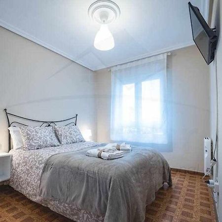 El Llar Del Gueelu Apartment Gijon Luaran gambar