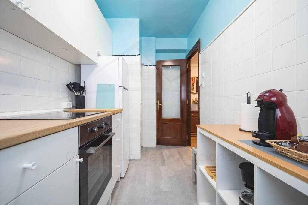 El Llar Del Gueelu Apartment Gijon Luaran gambar