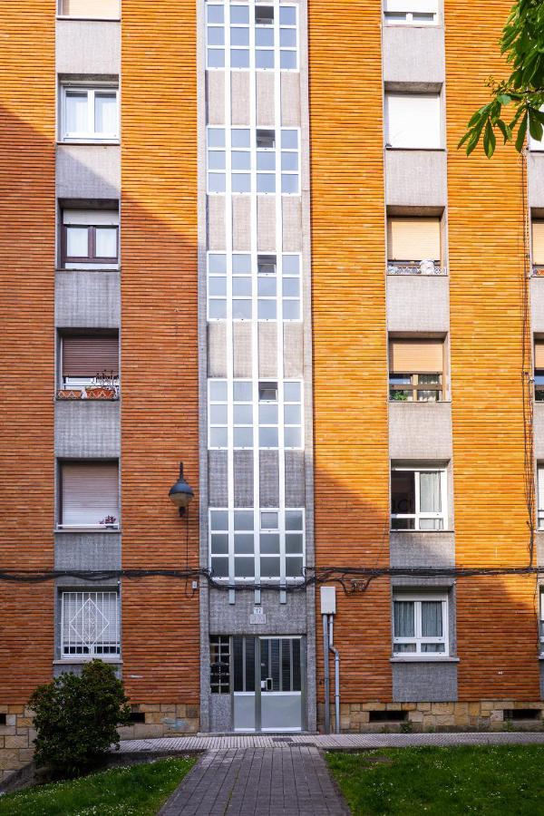 El Llar Del Gueelu Apartment Gijon Luaran gambar