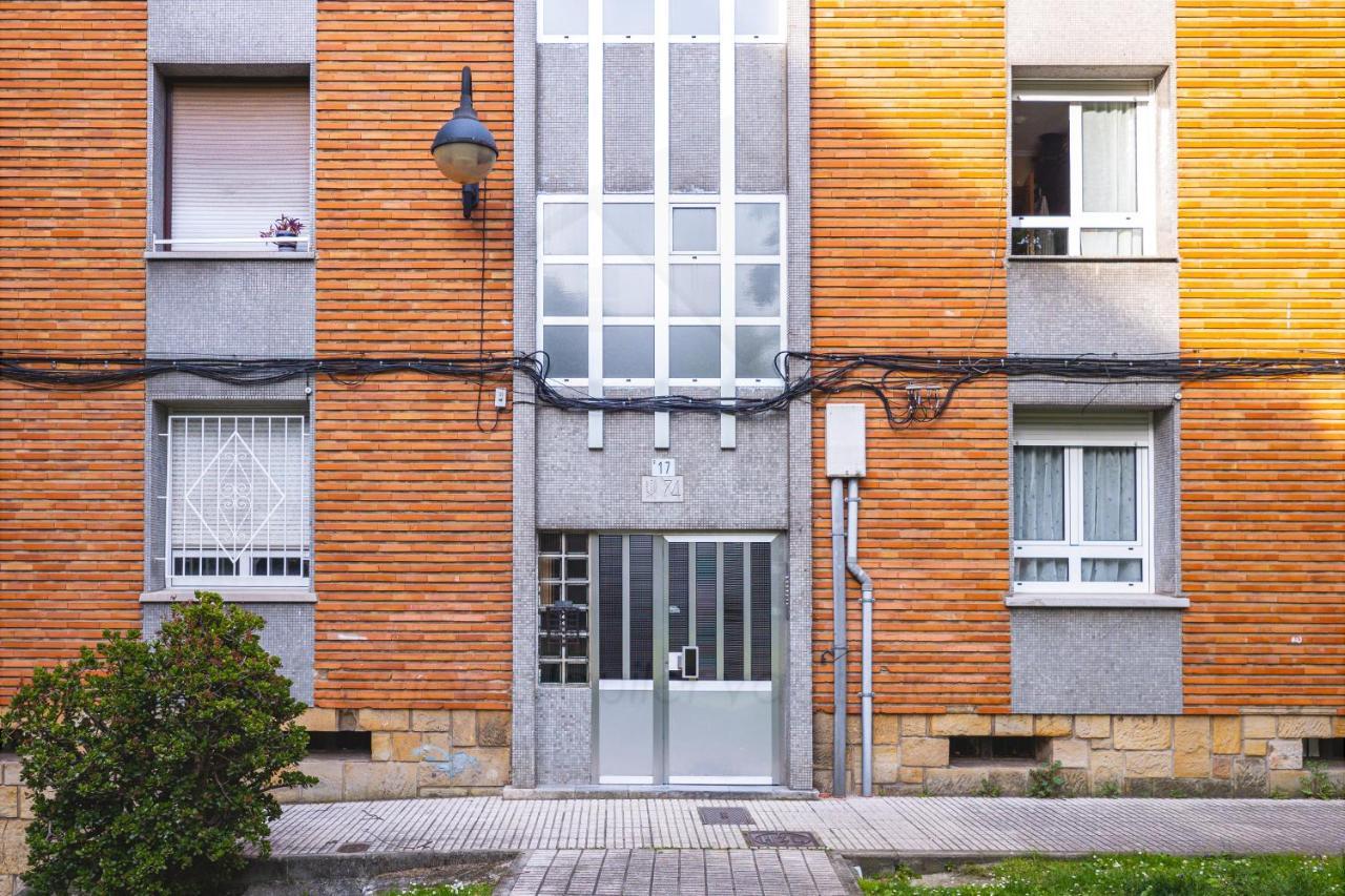 El Llar Del Gueelu Apartment Gijon Luaran gambar